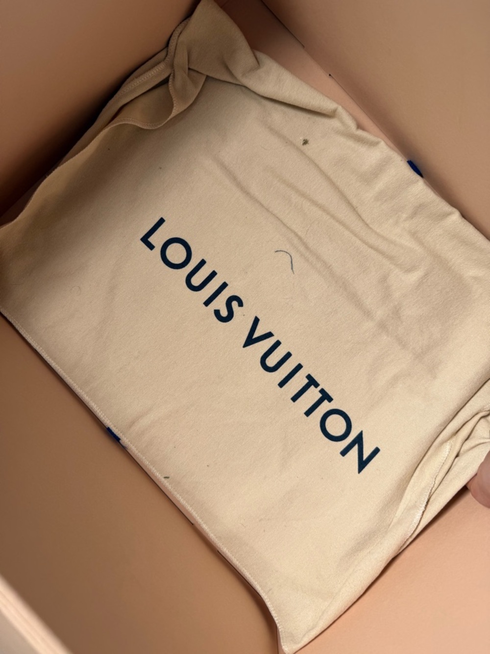 Louis Vuitton Damier Azur Shoulder Bag with Tan Leather Trim - Picture 6 of 11